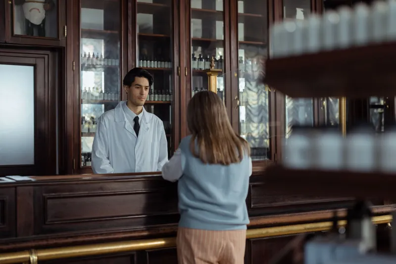 Beyond the Prescription Label: How Canadian Pharmacists Serve as Your First Line of Defence Against Adverse Drug Reactions