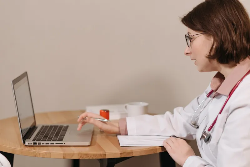 Before You Click Confirm: The Essential Self-Interview Every Canadian Patient Should Complete Before Choosing an Online Pharmacy