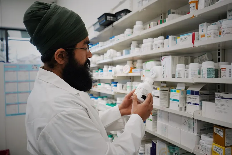 Tailored to You: Understanding Pharmaceutical Compounding and When to Ask Your Canadian Pharmacist About It